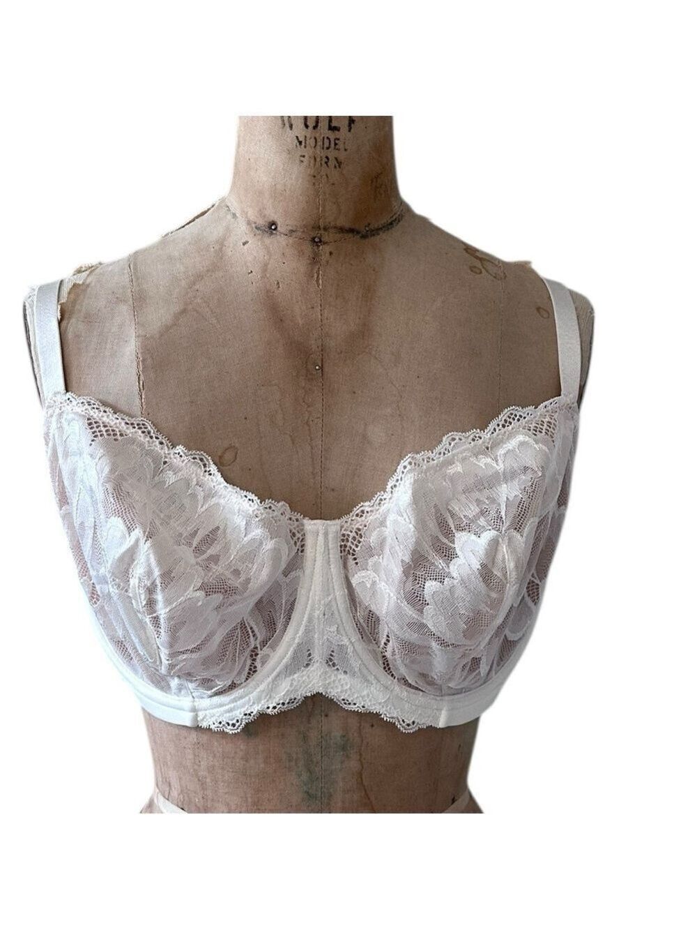 True & Co Cream/ Peach Lace Balconette Bra Underwire Size 40 DD New NWT Coquette